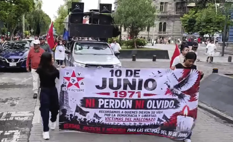 Marcha de la 28 de Octubre afecta movilidad en el corazón de Puebla