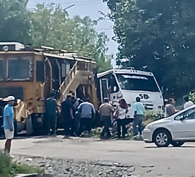 Accidente en Rivera Anaya afecta movilidad y deja más de 20 heridos en Puebla