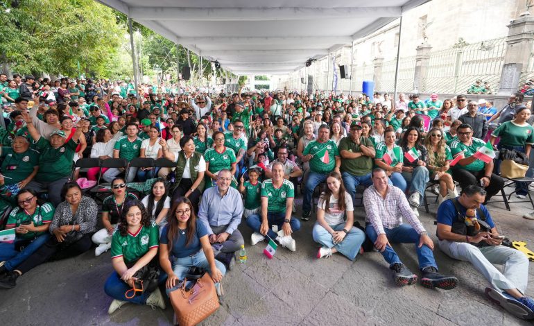 Puebla celebra el Mundial 2026 en su Zócalo pese a alto costo público