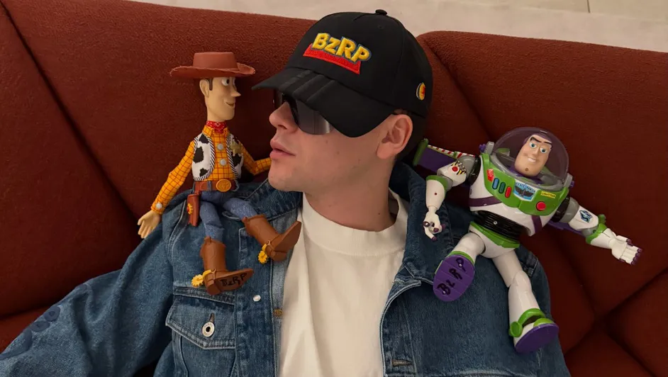 Bizarrap y Bad Bunny dan voz a nuevos personajes en Toy Story 5, uniendo música y cine en un clásico de Pixar
